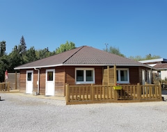 Koko talo/asunto Camping Lagrion Bleu - Bungalow (Saint-Martial-de-Valette, Ranska)