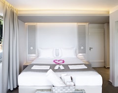 Bed & Breakfast Core Luxury Suites (Skiathos Town, Hy Lạp)