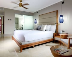 Hotel Grand Palladium Bavaro Suites Resort & Spa (Playa Bavaro, Dominican Republic)