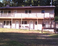 Entire House / Apartment 2 Unit Family River Retreat on Pool 9 ( Rates listed for entire Home) (De Soto, USA)