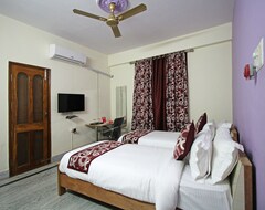 Khách sạn Capital O 978 Marshall The Hotel (Patna, Ấn Độ)
