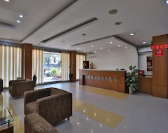 Khách sạn OYO 1381 Hotel Harmony (Vadodara, Ấn Độ)