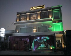 Khách sạn Hotel Paradise Dream (Ludhiana, Ấn Độ)