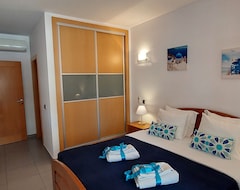 Tüm Ev/Apart Daire Luxury ground floor apartment, swimming pool, 190m from the beach. (Quarteira, Portekiz)