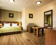 Khách sạn Spa Hotel Elbrus (Velingrad, Bun-ga-ri)