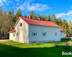 Koko talo/asunto Maalaistalo Maatilamiljoossa (Haapavesi, Suomi)