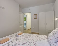 Cijela kuća/apartman Noelene - Cozy House, Private Pool, Bbq, Quiet Area, High Level Of Privacy (Pula, Hrvatska)