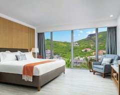 Hotel Curio Collection By Hilton Koi Resort Saint Kitts, Sn (Frigejt Bej Bič, Sveti Kits i Nevis)