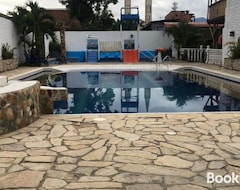 Khách sạn Hotel Manabi (Tocaima, Colombia)