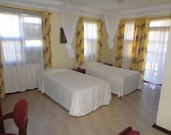 Hotel Roc Heights Lodge (Bakau, Gambija)