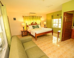 Hotel Kiki Witz (Belmopan, Belize)