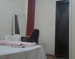 Hotel Very Clean And Cozy Room Only For Females (El Cairo, Egipto)