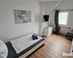 Entire House / Apartment Nice 2 Room Apartment With Wlan And Tv (Magdeburg, Germany)