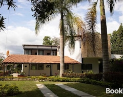 Toàn bộ căn nhà/căn hộ Espectacular Comoda Villa De Campo Con Piscina (Dagua, Colombia)