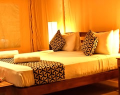 Hotel Athgira River Camp (Embilipitiya, Sri Lanka)