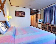 Khách sạn Hotel Maeyom Palace (Phrae, Thái Lan)