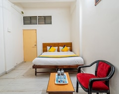 Hotel Itsy By Treebo - Mansi (Nashik, India)