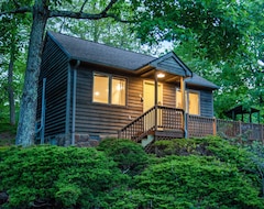 Cijela kuća/apartman Meadow Mountain Cabin At Love Ridge Mountain Lodging (Lyndhurst, Sjedinjene Američke Države)