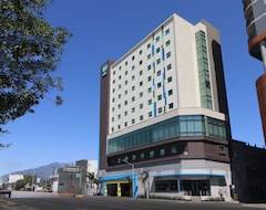 Khách sạn Tru By Hilton Monterrey Fundidora (Monterrey, Mexico)