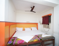 SPOT ON 38565 Hotel Surya Thiruvengadam St (Chennai, India)