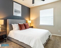 Toàn bộ căn nhà/căn hộ Landing - Modern Apartment With Amazing Amenities (id8656x94) (Fort Worth, Hoa Kỳ)