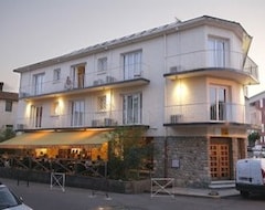 Hotel Le Grillon d'Or (Le Boulou, France)