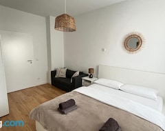 Hele huset/lejligheden 60qm - 2 Rooms - Wifi - Free Parking - Kitchen (Hannover, Tyskland)
