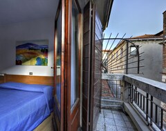 Hotel Caprera (Venecia, Italia)