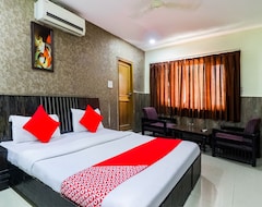 Khách sạn OYO 9848 Hotel Dev Palace (Dehradun, Ấn Độ)