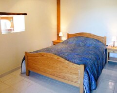 Toàn bộ căn nhà/căn hộ Vacation Home Cuzac In Labastide-murat - 4 Persons, 2 Bedrooms (Caniac-du-Causse, Pháp)
