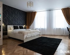 Khách sạn Casa Basarab Brasov (Brasov, Romania)