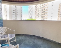 Entire House / Apartment 02 Dorms C/suite, 100m Da Praia De Pitangueiras (Guarujá, Brazil)