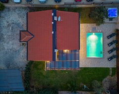 Toàn bộ căn nhà/căn hộ Bobo Family House With Pool (Vodnjan, Croatia)