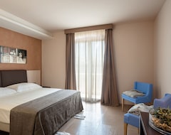 Khách sạn Le Dune Suite Hotel (Porto Cesareo, Ý)