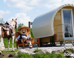 Khu cắm trại Cowboys Land (Ivančna Gorica, Slovenia)