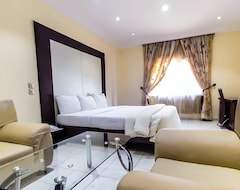 Khách sạn 1st Forty Hotel (Abuja, Nigeria)