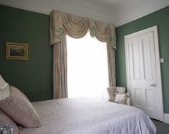 Oda ve Kahvaltı Ivyleigh House (Portlaoise, İrlanda)