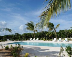 Hotel Buttonwood Reserve (Governors Harbour, Bahamas)