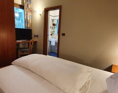 Khách sạn Panoramahotel Penegal (Ruffrè-Mendola, Ý)