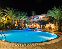 Hotel Three Stars Luxury Villas (Moraitika, Grecia)