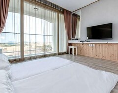 Khách sạn Go To Bed Resort Jeju (Jeju-si, Hàn Quốc)