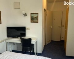 Khách sạn Upper-house (Aystetten, Đức)