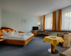 Khách sạn Hotel Sophienhof (Königs Wusterhausen, Đức)