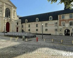Entire House / Apartment Le Saint Julien 2 - Basilique (Reims, France)