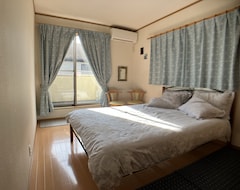 Casa/apartamento entero Near Tokyo Diesneyland, Beach And Makuhari.. Big House 4 Bedrooms For 18 Guests (Narashino, Japón)