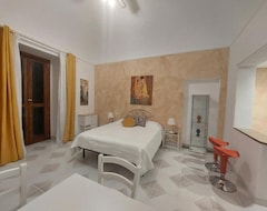Khách sạn Rooms In The Heart Of Centre (Catania, Ý)
