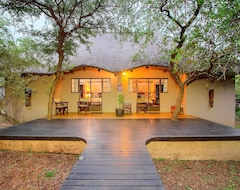 Khách sạn Mvuradona Safari Lodge (Marloth Park, Nam Phi)