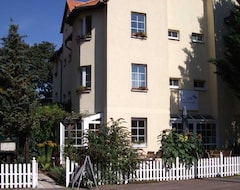 Hele huset/lejligheden Single Room - Pension, CafÉ & Restaurant Am KrÄhenberg (Halle, Tyskland)