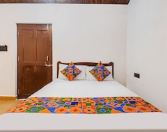 Otel Fabexpress Peacock Suites (Saligao, Hindistan)