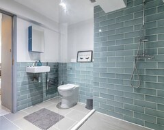 Cijela kuća/apartman 5WJB - Spacious 1 Bed Flat in London (London, Ujedinjeno Kraljevstvo)